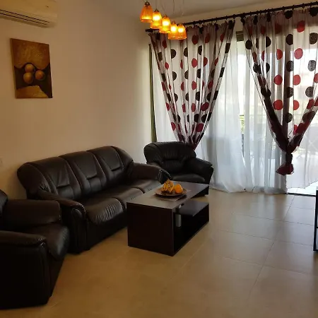 Danaos 2 Apartment